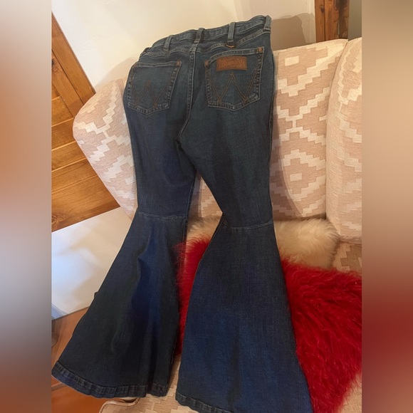 Wrangler Women’s Retro High Rise Trumpet Flare Jean Sz 27x32 - Picture 11 of 16